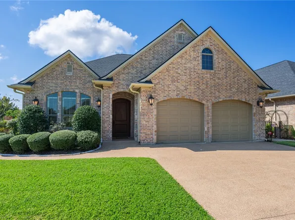 3801 Park Village Ct, Bryan, TX 77802