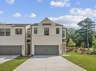 2001 Underwood Dr, Lawrenceville, GA 30043