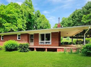 15 Lakeview Dr, Marion, NC 28752