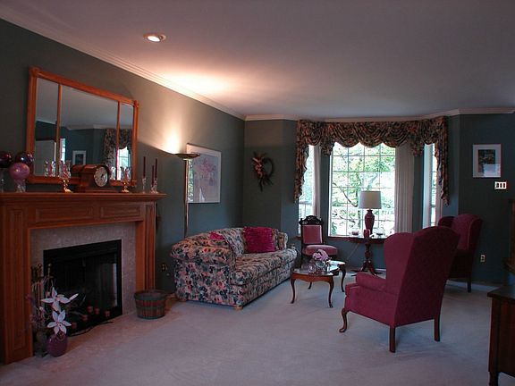 2nd image of 5625 Lakeland Hills Way SE