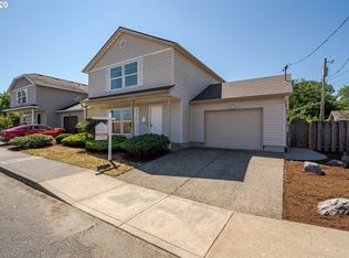 1015 SE 94th Ave, Portland, OR 97216