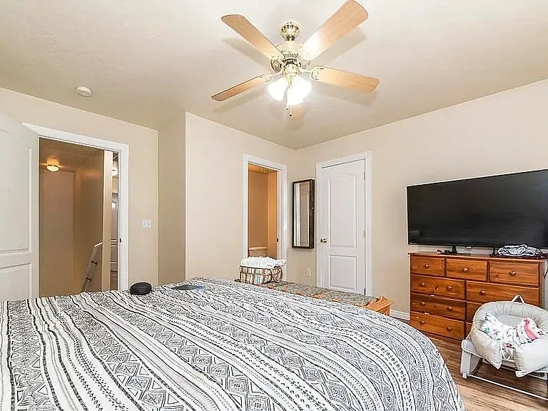 1337 N Gingham Ave — Photo 14