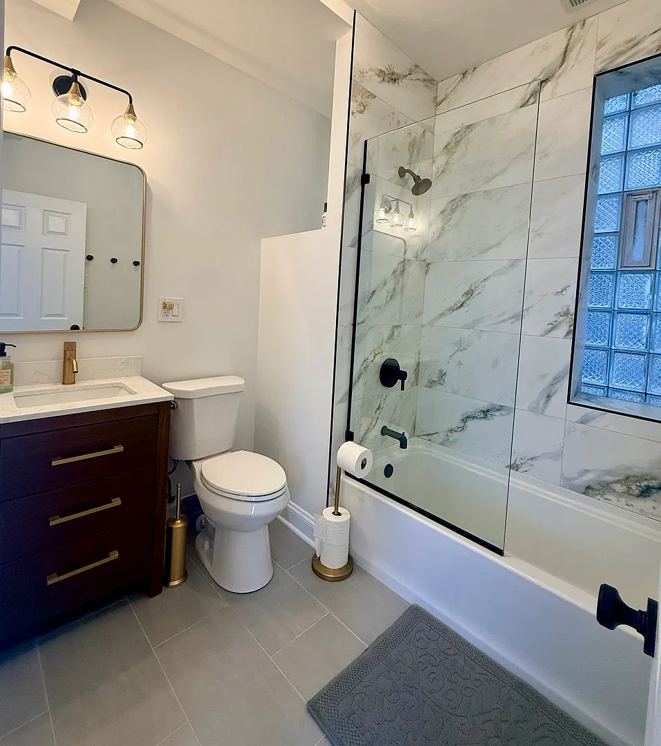 2 bed, 900 sqft, $2,995 — Photo 3