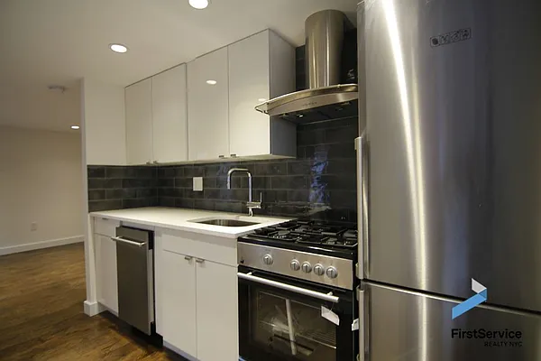 Rented by FirstService Realty (legacy) | media 9