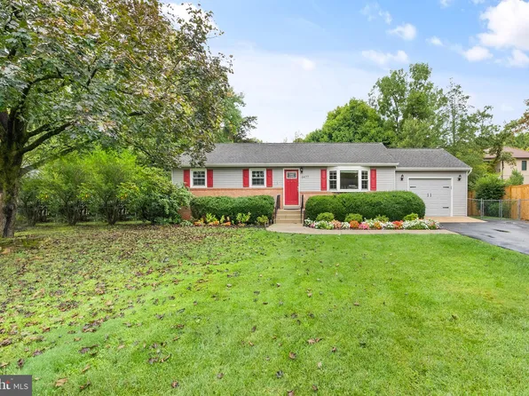 6477 Gainer St, Annandale, VA 22003