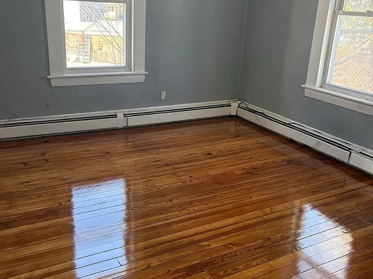 56 Eaton St #2 — Photo 6
