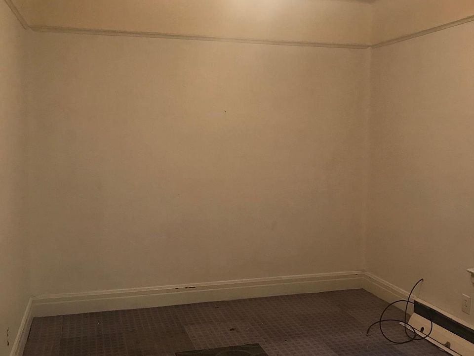 1st image of 1673 Pagel Ave