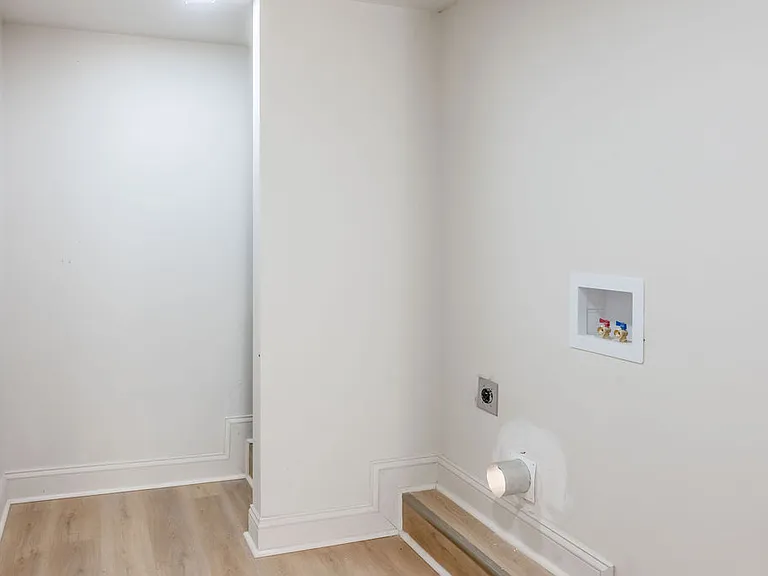 855 E Lanier Ave #855 — Photo 3
