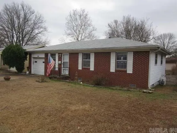 1413 Smithwick Dr, Jacksonville, AR 72076