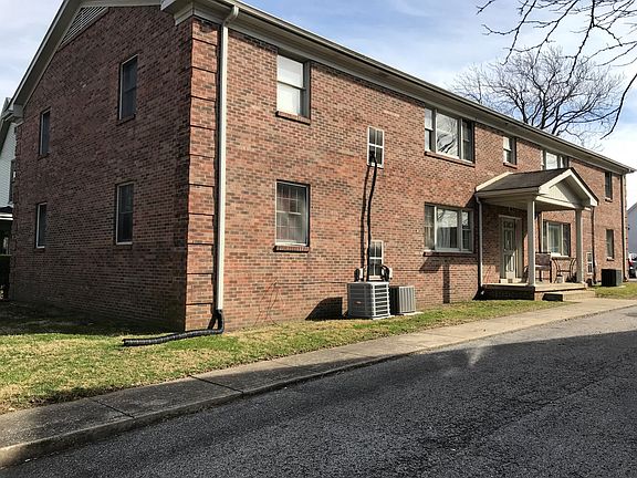 2nd image of 1018 Main St APT 3