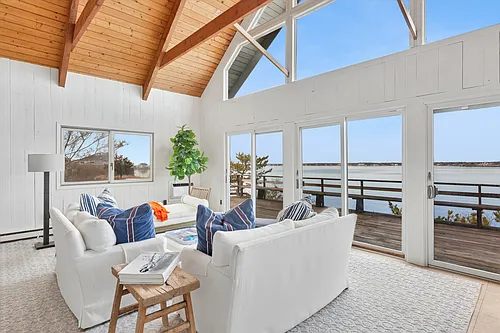 298 Dune Rd Photo 1