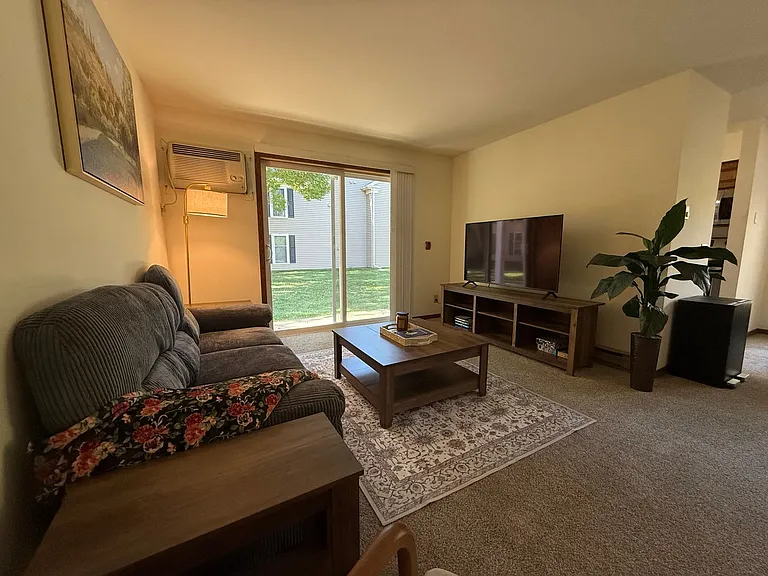 High Point Commons Apartments — Photo 89