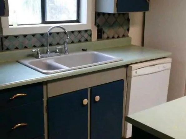 (undisclosed Address), North Bend, OR 97459