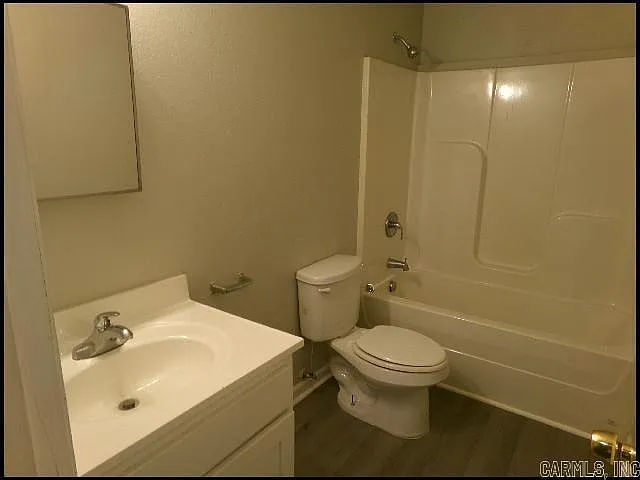 101 Ellis Dr #N — Photo 14