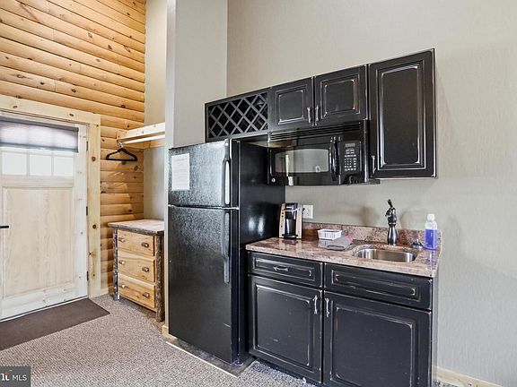 5th image of 199 Cabin Lodge Rd