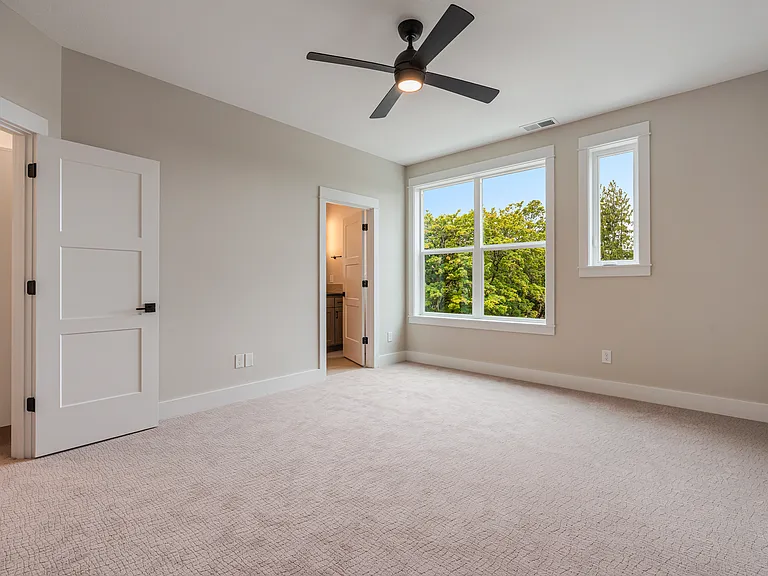 464 SE Haddock Ln — Photo 27