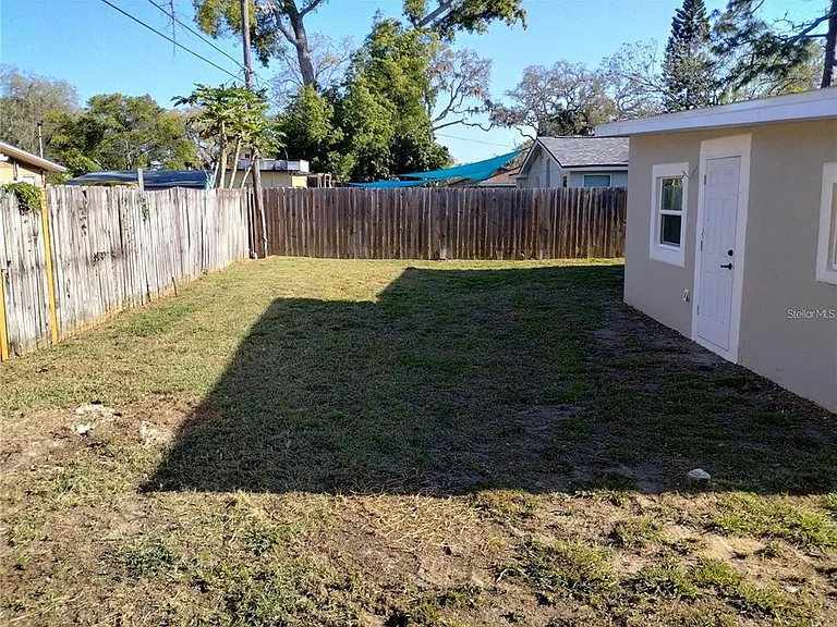 7039 Lenox Dr — Photo 21