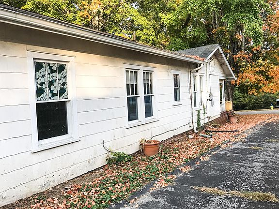 4th image of 122 Hillcrest Dr