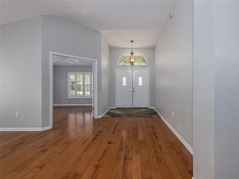 10333 Abbotsford Dr — Photo 4