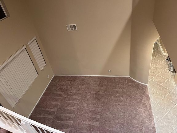 4th image of 27724 Hastings Dr