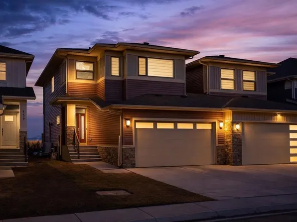 163 W Sandpiper Bnd, Chestermere, AB T1X 2S8