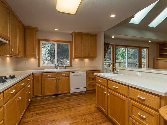 3rd image of 6155 Marge Ct