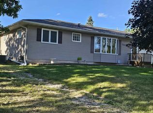 2542 Edgemont Ave, Waterloo, IA 50702