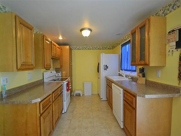 4th image of 4222 W Broadway Ave