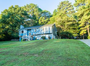 3650 Creekwood Trl, Loganville, GA 30052