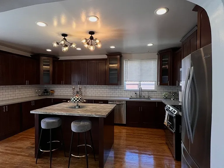 635 Arden Ave — Photo 1