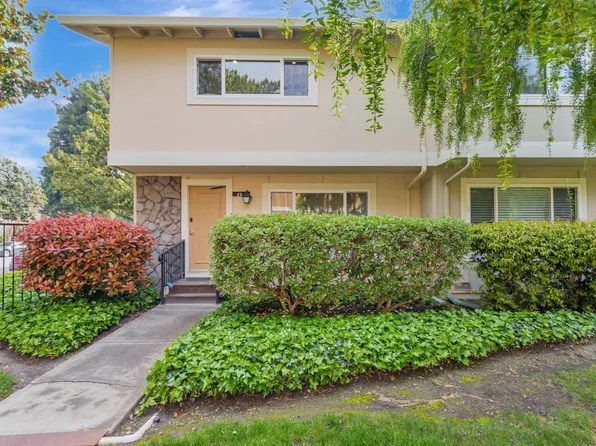 25 Comstock Queen Ct, Mountain View, CA 94043