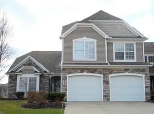 3446 River Rock Dr, Cuyahoga Falls, OH 44223