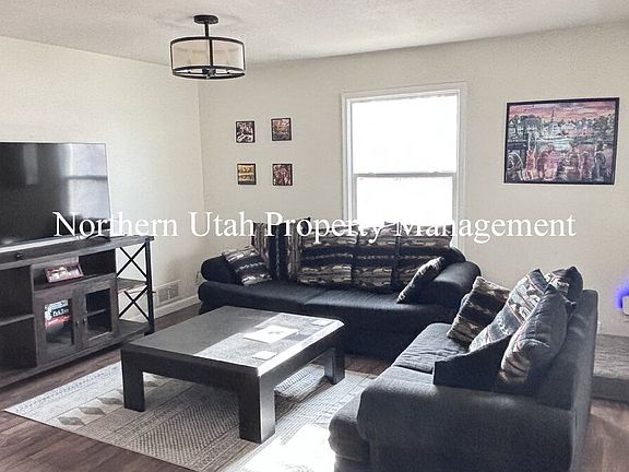 5th image of 3088 Quincy Ave