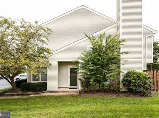 21742 Calamary Cir, Sterling, VA 20164