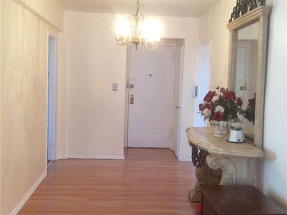 4th image of 745 E 231st St APT 5F