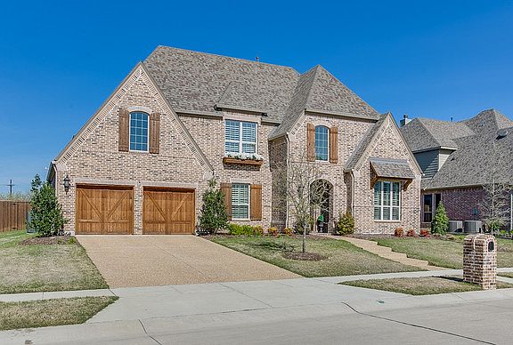 2nd image of 730 Moss Glen Dr