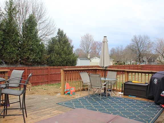 5th image of 1817 Plaza Dr