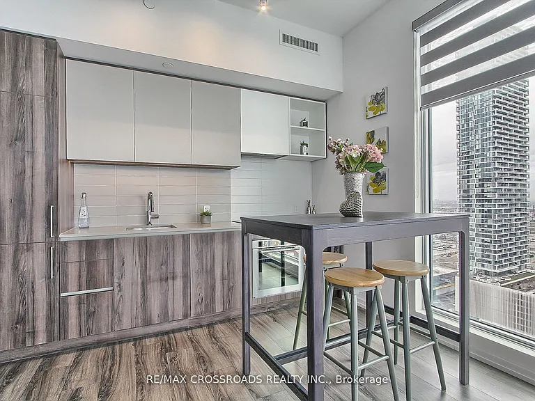 1000 Portage Pkwy #2511 — Photo 10