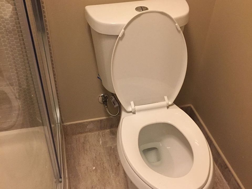 2nd image of 10 Roberts Dr