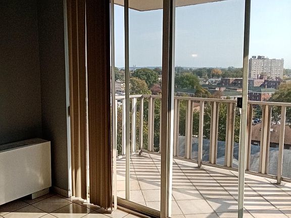 3rd image of 704-712 N Broad St #8E
