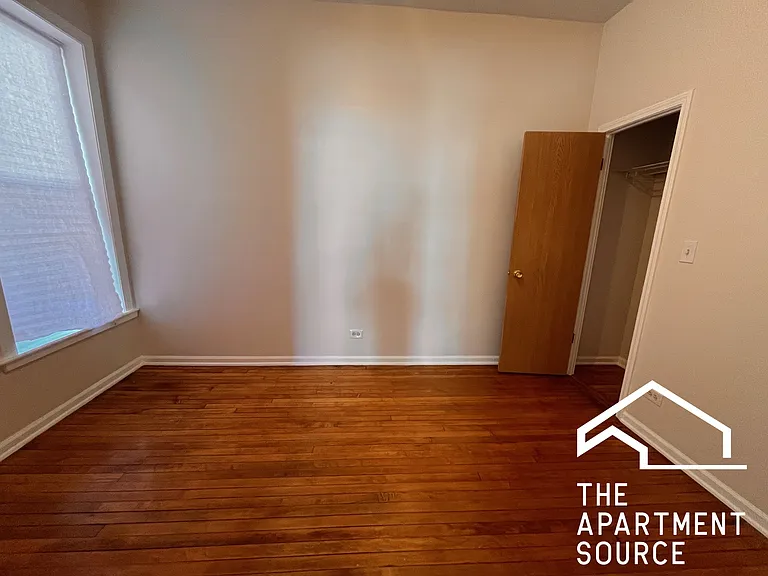 3227 S Carpenter St #2M — Photo 6