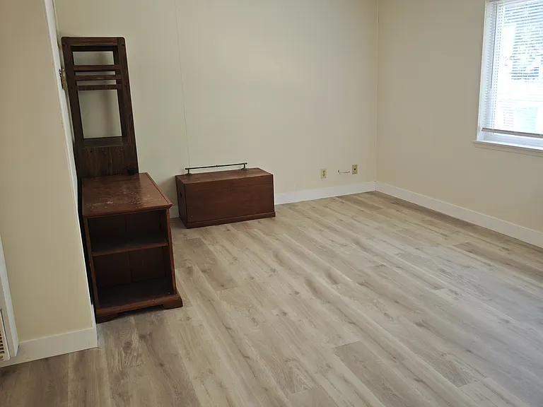 2225 Pamela Dr — Photo 3