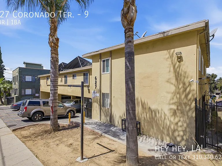 627 Coronado Ter #9 — Photo 1
