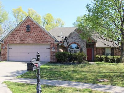 3592 W Donnington Dr, Fayetteville, AR, 72704