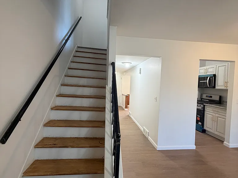 4446 Fifteen Mile Rd — Photo 17