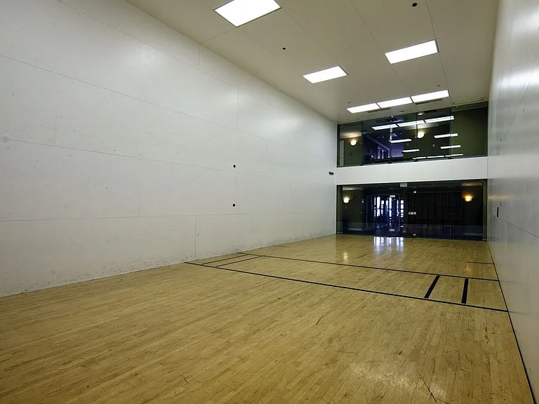 Racquetball court