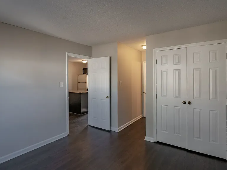 103 Young Ave — Photo 5