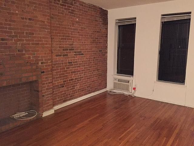 2nd image of 1736 2nd Ave APT 4C