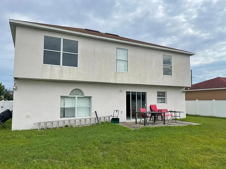1161 Roan Ct — Photo 4