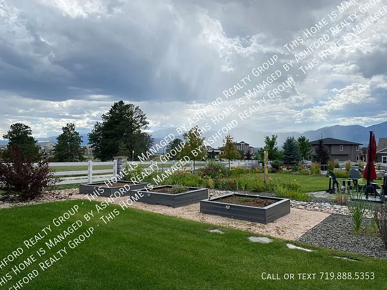1279 Foothills Farm Way — Photo 30